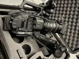 Pwx-fs7 Sony 4k Mk1 With Jason Case Only 9hrs On It