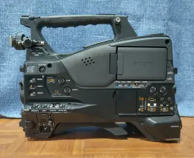 Pxw-x500 Sony Hdcam Xavc Solid State Memory Camcorder Body Only -no Accessories #2