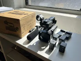 Pxw-z90 Sony Pxw Z90 With Xlr Top Handle Batteries Mic
