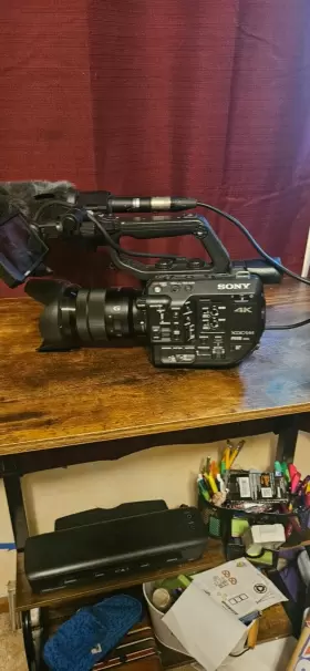 Pxwfs5m2 Sony Pxw-fs5 Mii 4k With 18-105mm Lens 4 Batteries Charger Remote Portabrace #3