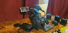 Pxwfs5m2 Sony Pxw-fs5 Mii 4k With 18-105mm Lens 4 Batteries Charger Remote Portabrace