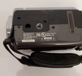 Sr87 Sony Dcr Camcorder Handycam C.zeiss 25x Zoom 80 Gb With Battery No Charger #3