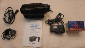 Tr42 Sony Video 8 Ccd - Handycam With Camera Case