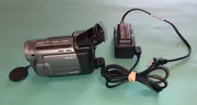 Trv101 Sony Handycam Video Hi8 Ccd For Parts Only