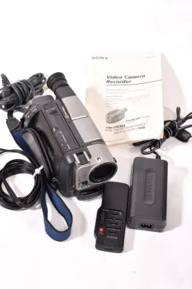 Trv75 Sony Tvr75 Ccd Hi8 Camcorder Ac Adapter / Charger Battery Remote Manual &more