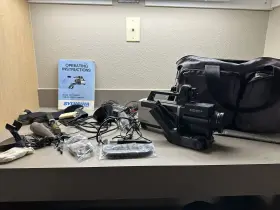 Vcc135bk01 Sylvania Newvicon Color Video Camera Auto Focus X8 Zoom Untested