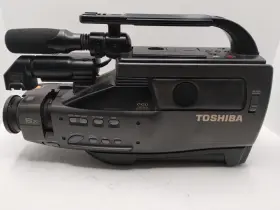Sk-f200 Toshiba Sk-f100 Video Camera With Battery Untested No Charger