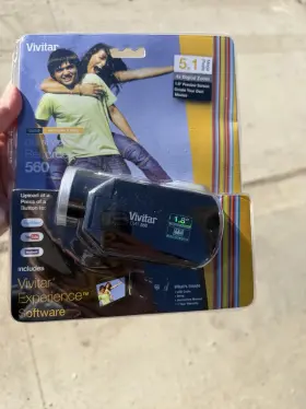 560pnk Vivitar Dvr 560 Digital Video Recorder Camcorder 2012 New Sealed