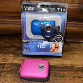 7122 Vivitar Vivian With Case For Parts/not Working