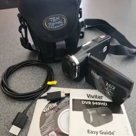 Dvr949blk Vivitar Video Camcorder With Case And Manual Tested Working