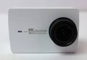Yas.1616.int Yi 4k Action Camera With Battery - White Tested And Working