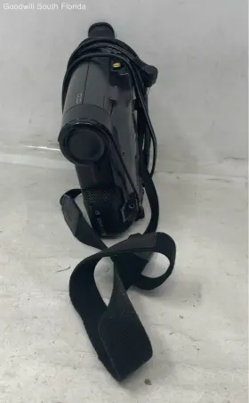 Vm8300 Zenith Black 8 1 Power Zoom Variable Shutter Video Camcorder Not Tested