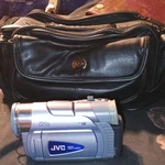 Jvc GR-DVP7 Minidv Handheld Camcorder Silver 10X/700X Zoom 2.5" Lcd Usb. Fixed Price $10.50.