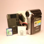 Sony Bloggie MHS-CM5 Handheld Hd Camcorder Black Tested Full Working Set. Fixed Price $93.98.