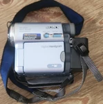 Sony Handycam DCR-TRV19 Minidv Camcorder 15X Zoom Carl Zeiss Usb Streaming. Fixed Price $140.00.
