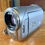 Jvc Everio GZ-MS100U Digital Camcorder 35X Zoom No Battery Accessories. Fixed Price $39.99.