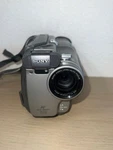 Sony CCD-TR1 Handycam Video HI8 8X Zoom Auto Focus Used Japan Genuine. Fixed Price $113.99.