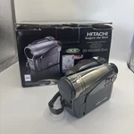 Hitachi DZ-HS500E Camcorder 30GB Hdd & Dvd Hybrid 30X Zoom Video Camera Boxed. Fixed Price $71.15.