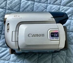 Canon ZR900 Minidv Camcorder Digital Video Camera 41X Zoom Charger. Fixed Price $42.00.