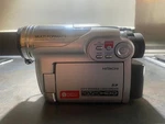 Hitachi DZ-HS300E Camcorder Dvd & 8GB Hdd Handheld Video Camera. Fixed Price $33.83.