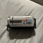 Sony DCR-SR21 Pal Silver 67X Optical Zoom 80GB Hdd Handycam Camcorder. Fixed Price $140.00.