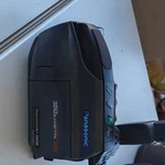 Panasonic Palmcorder Palmsight Vhs-c Camcorder Black 20X Optical 150X Digital Z. Fixed Price $15.50.