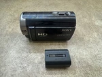 Sony Handycam HDR-CX300 7.1MP Black Camcorder W/battery. Fixed Price $60.42.