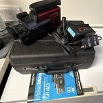Jvc Videomovie GR-40 Vhs-c Camcorder 6X Zoom Auto Focus W/ Case & Accessories. Fixed Price $85.00.