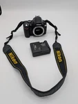 Nikon D40X 10.2MP Digital Dslr Camera With Battery And Charger See Pics. Fixed Price $20.00.