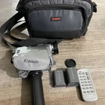 Canon ZR300 Silver Standard Definition Camcorder 22X Optical Zoom Untested Parts. Fixed Price $69.99.