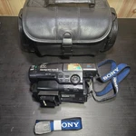 Sony CCD-TR98 Handycam Video Camcorder 24X Steadyshot Color Viewfinder + Bag. Fixed Price $29.99.