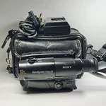 Sony Handycam CCD-TR330E Camcorder VIDEO8 Tape 10X Zoom 1990S + Charger & Bag. Fixed Price $121.04.