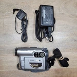 Hitachi DZ-BX35A Dvd Camcorder Widescreen Cinema Res W/ 25X Optical Zoom Acces. Fixed Price $49.99.
