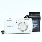 Nikon Coolpix S800C 16.0MP Compact Digital Camera White Near Mint. Fixed Price $148.00.