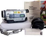 Sony DCR-TRV530 DIGITAL8 Handycam 25X Zoom Nightshot + Case Logic Bag Kit. Fixed Price $324.75.