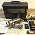 Jvc GR-SXM520U Super Vhs-c Camcorder 400X Digital Zoom Remote Batteries And Case. Fixed Price $74.95.
