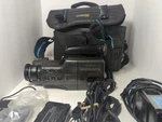 Magnavox Easycam Vhs-c Camcorder CVN610AV01,CORDS,CHARGER. Fixed Price $35.00.