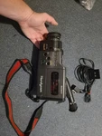 Vintage Sony CCD-F40 VIDEO8 Handycam Camera Camcorder *untested*. Fixed Price $30.00.