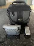 Canon ZR200A Camera With Carrying Bag . For Parts. Fixed Price $12.00.