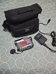 Hitachi DZ-HS300A Dvd Hybrid Camcorder With 25X Optical Zoom. Tested. Fixed Price $49.99.