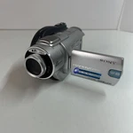 Sony Handycam DCR-DVD405 3.0 Megapixel Dvd+rw/-rw/ Battery Included No Charger. Fixed Price $49.95.