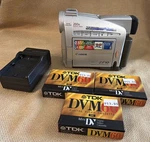 Canon ZR10 Minidv Digital Video Camcorder. Fixed Price $50.00.