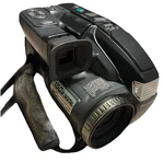 Vintage Panasonic Palmcorder PV-L571D Vhs-c Camcorder Untested As-is Prop. Fixed Price $25.00.