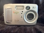 Kodak Easyshare CX6330 Digital Camera 3.1MP Silver Compact. Fixed Price $36.99.