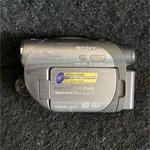 Sony Handycam DCR-DVD205 Camcorder 12X Optical Zoom Carl Zeiss Lens Dvd+rw. Fixed Price $142.37.