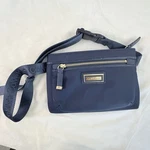Calvin Klein Crossbody Mini Purse Bag Multipocket On The Go Blue H7. Fixed Price $12.00.