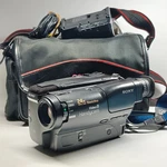 Sony Handycam CCD-TR550E Camcorder VIDEO8 Tape 24X Zoom 1990S + Charger, Bag, Av. Fixed Price $134.49.