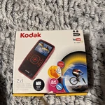 Kodak ZX1 Youtube Ready-red New Open Box. Fixed Price $38.00.