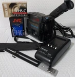 Panasonic PV-IQ305 Palmcorder Vhs-c Video Camera Bundle. Fixed Price $28.95.