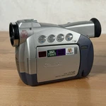 Canon ZR40 18X Zoom Video Tape Camcorder Camera Untested. Fixed Price $27.99.